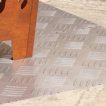 Preview: 4104337_3.jpg