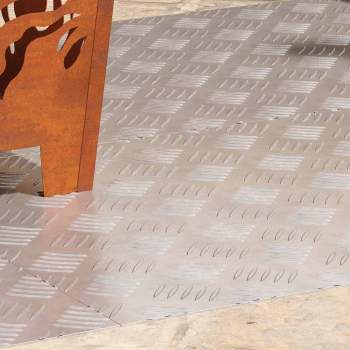 Preview: 4104360_3.jpg