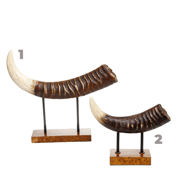 Zwei Größen Ox Horn Skulptur